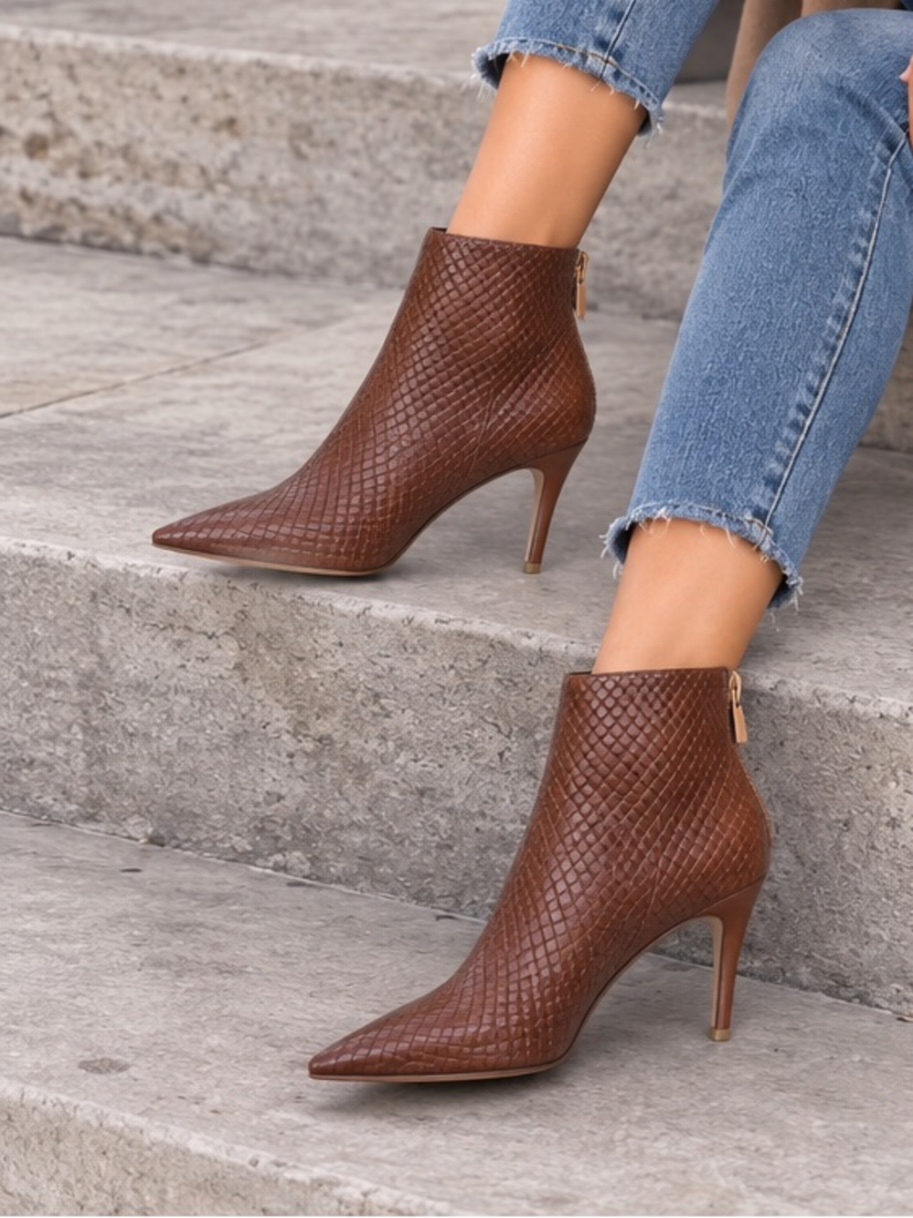 Boutique Textured Embossed Pointed Toe Stiletto High Heel Ankle Boots Size 39